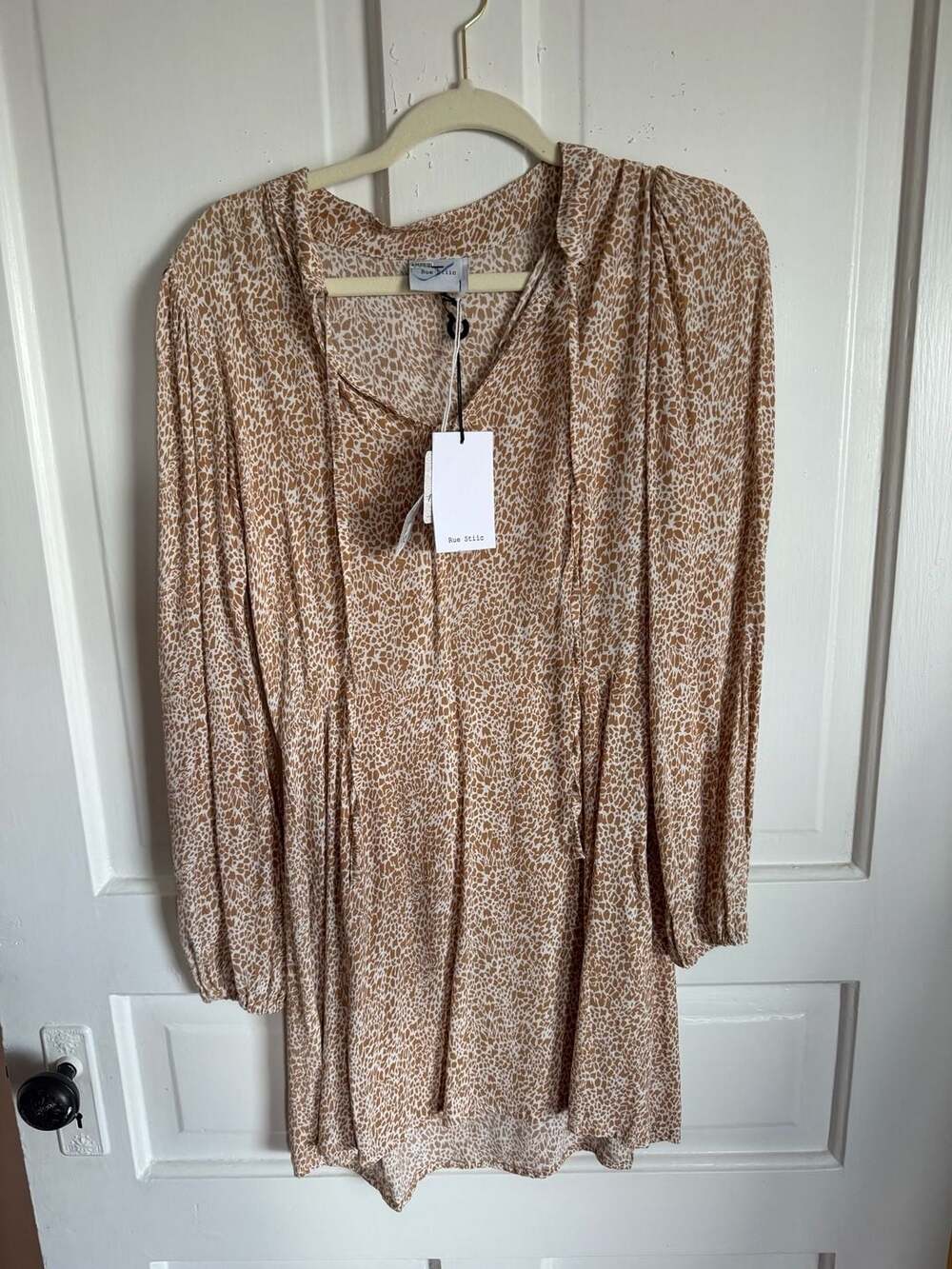 Rue Stiic Mini Dress Size S Animal Print Long Sleeve Tie V-Neck New